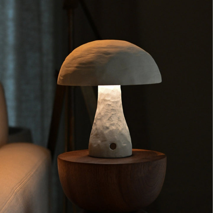 Artistic mushroom-shaped table lamp