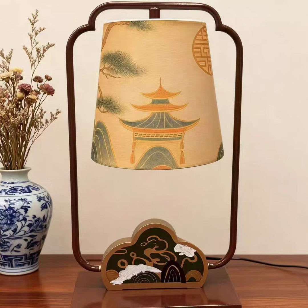 Artistic desk lamp