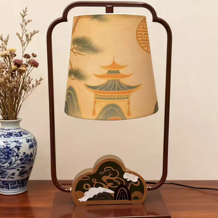 Artistic desk lamp