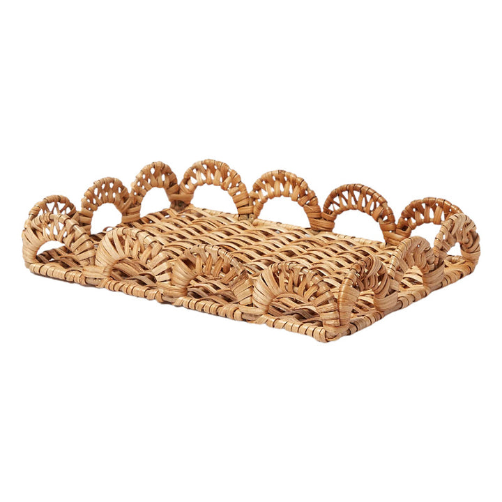 Elegant decoration basket with curved edge
