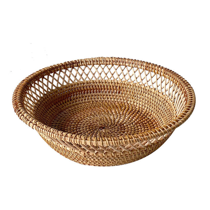 Round braided decoration basket
