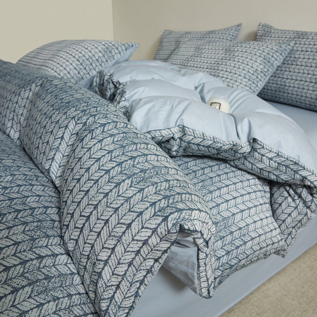 Embroidered Leaf Print Duvet Cover Set