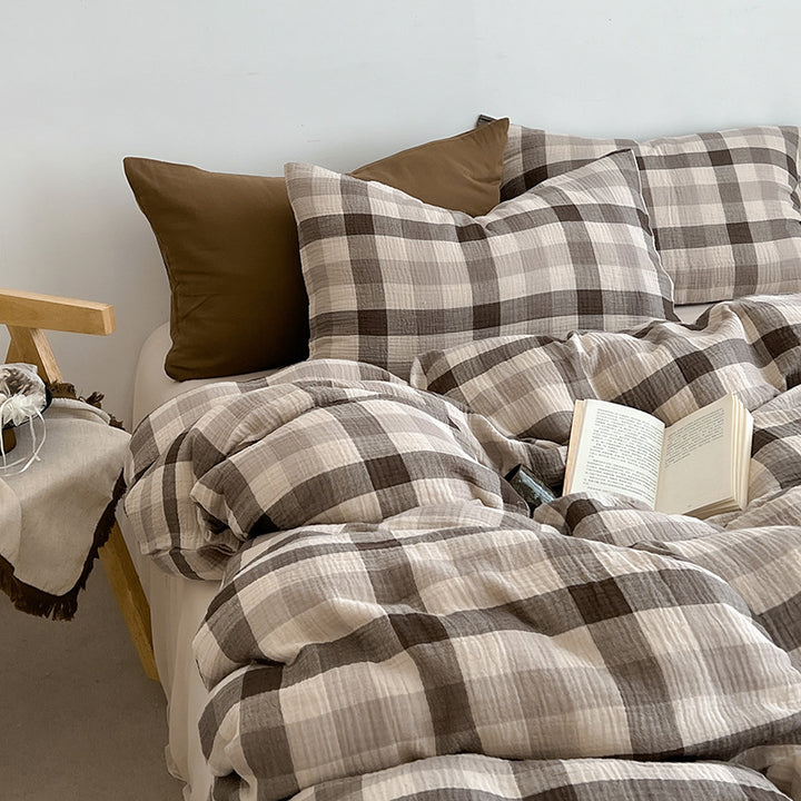 Decorative Textured Reversible Quilt Set Avarnia