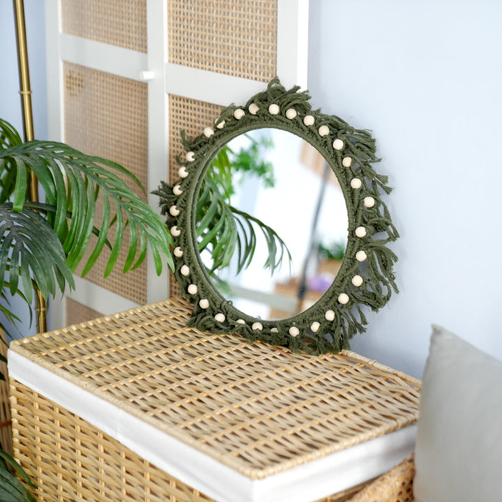Beef mirror with macrame frame