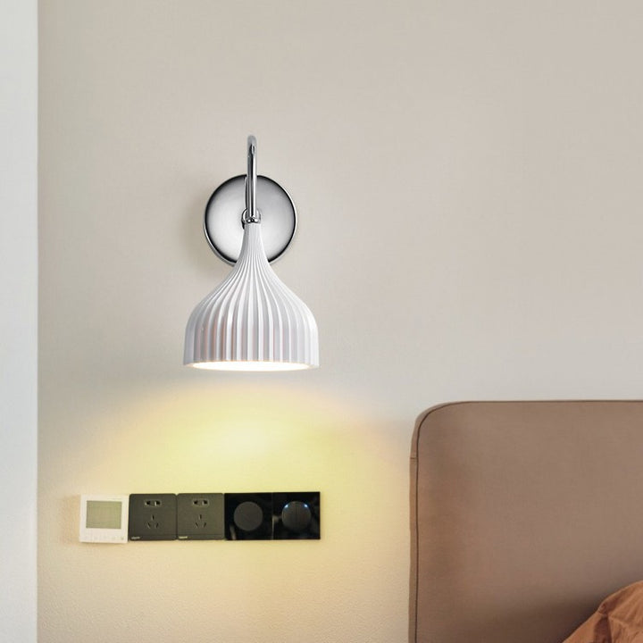 Fluted drop-shaped ceramic wall lamp with chrome backplate