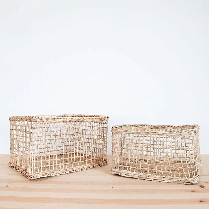 Storage basket with woven design