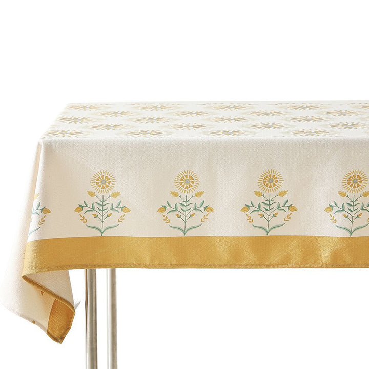 Water-repellent rectangular tablecloth with paisley pattern and coated cotton look