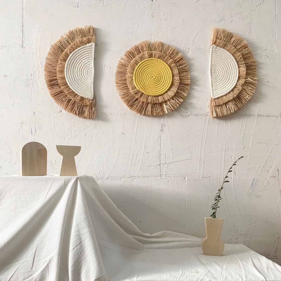 Decorative wall decoration with synthetic fiber and wooden beads
