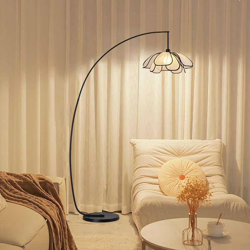 Curved flower floor lamp