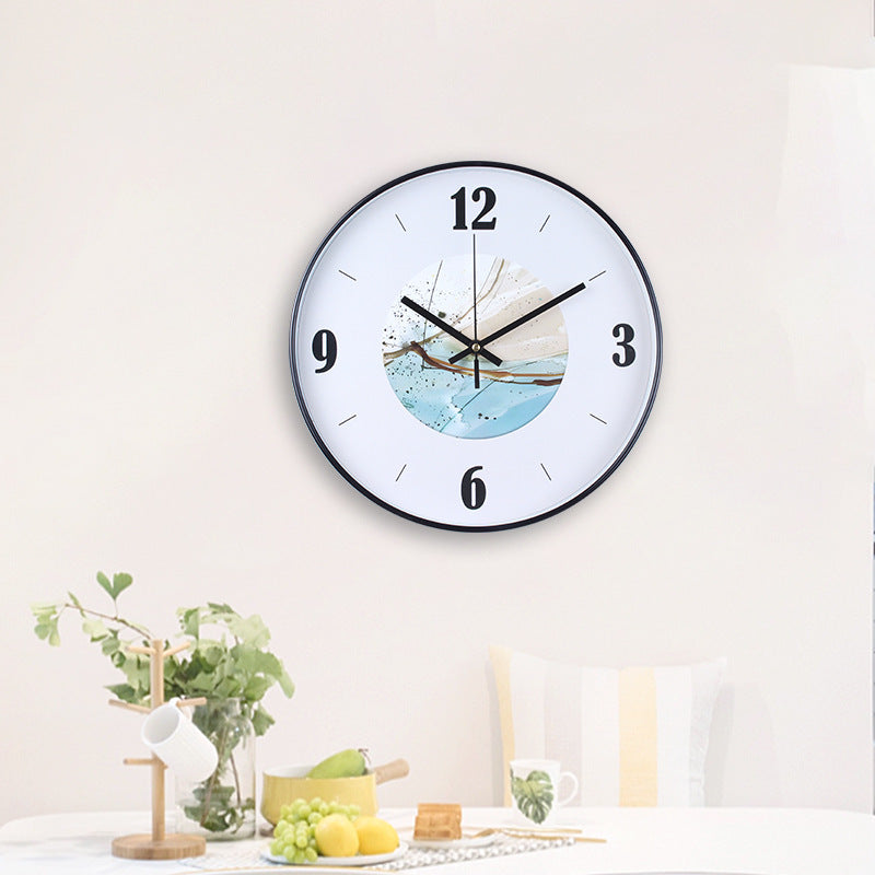 Wall clock with elegant leaf pattern