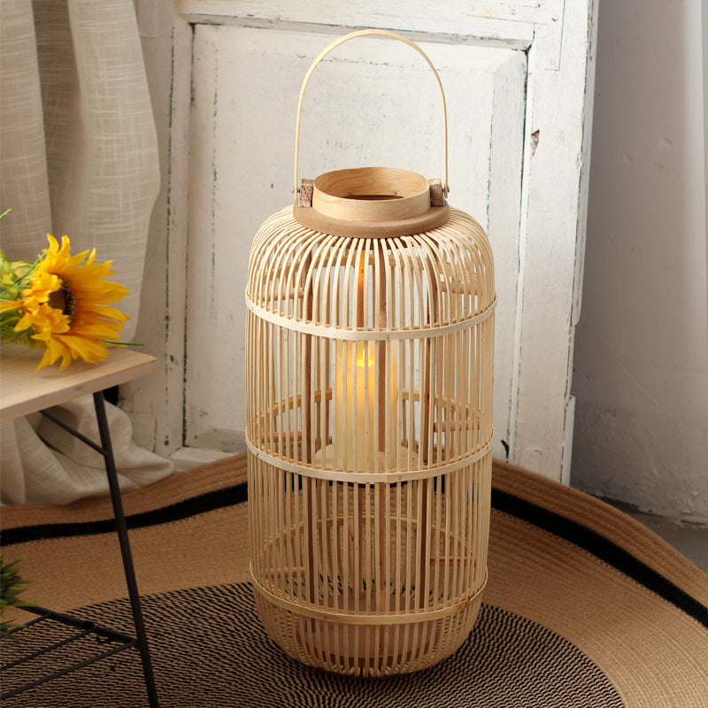 Long-lasting Rattan Lantern