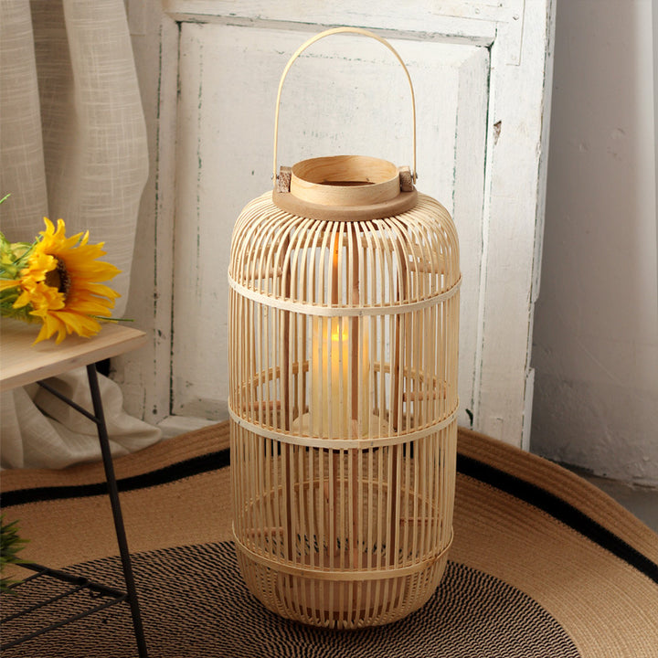 Long-lasting Rattan Lantern