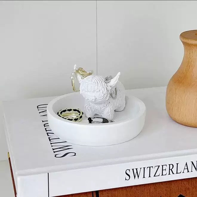 Highland Cow Decorative Phone Holder