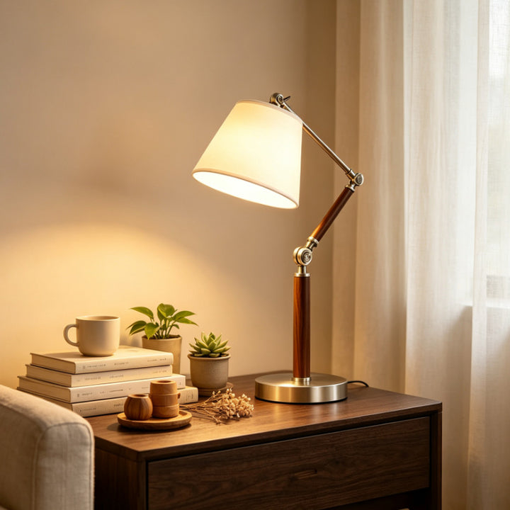 Adjustable desk lamp
