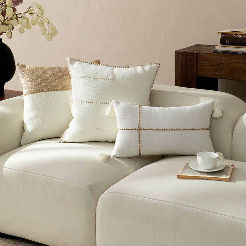 Square decorative pillow with two-tone knit and linen fabric