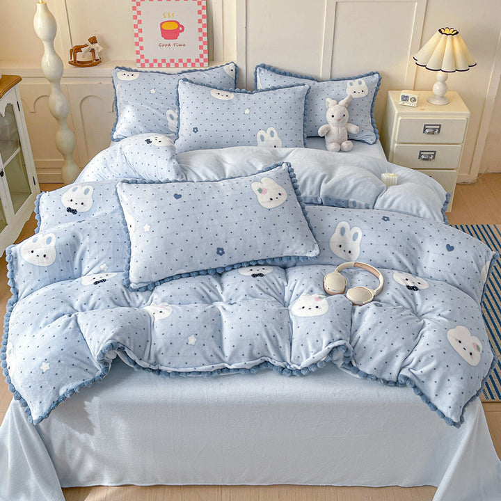 Plush Floral Print Bedding Set