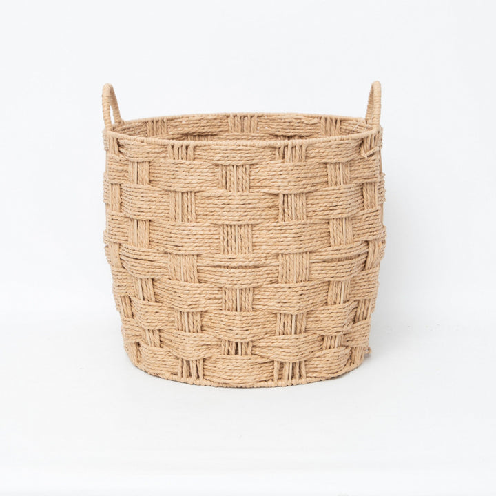 High-quality and decorative storage basket with braided structure