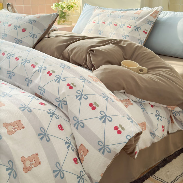 Playful Bear-Themed Bedding Set