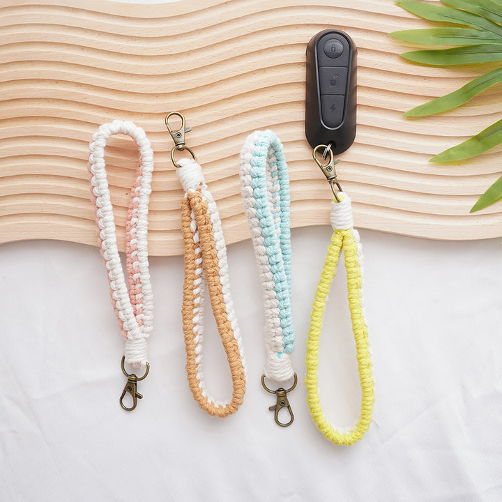 Macramé Keychain Holder