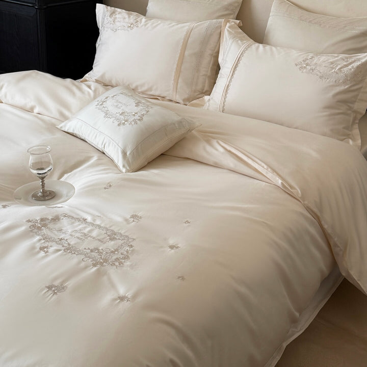 Decorative Luxurious Embroidered Silk Duvet Cover Set Avarnia