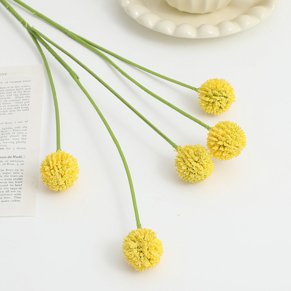 Artificial flower stem with detailed blooms