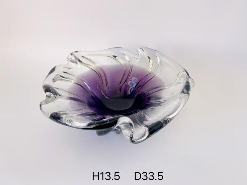 Artisanal Fluted Gradient Mouth-Blown Glass Decorative Centerpiece Bowl