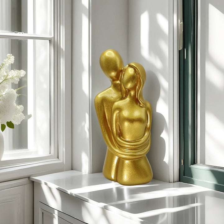 Romantic Couple Embrace Sculpture