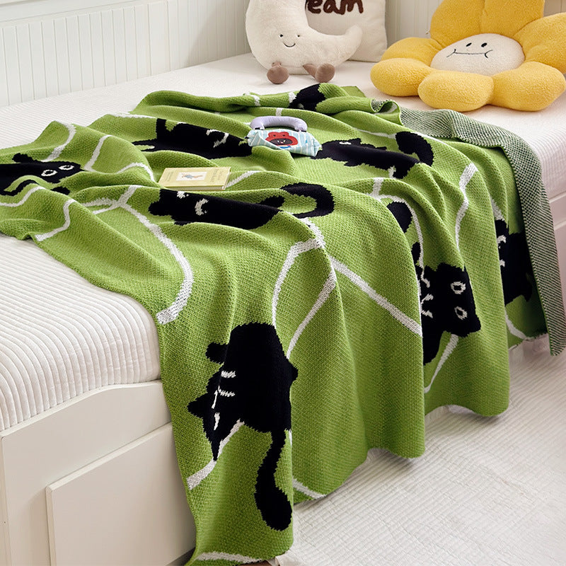 Cozy Cat-Themed Blanket