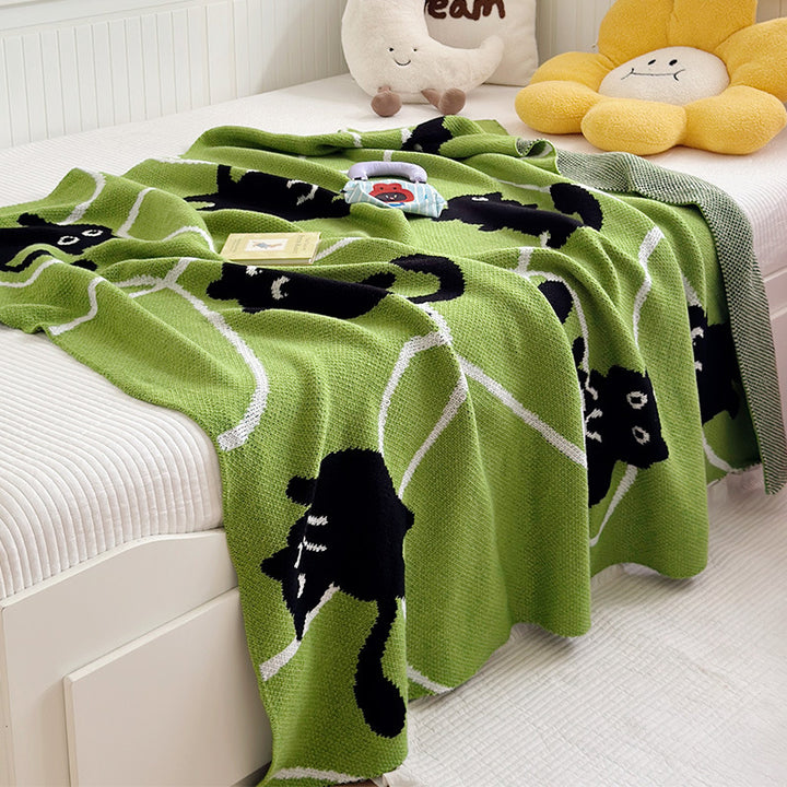 Cozy Cat-Themed Blanket