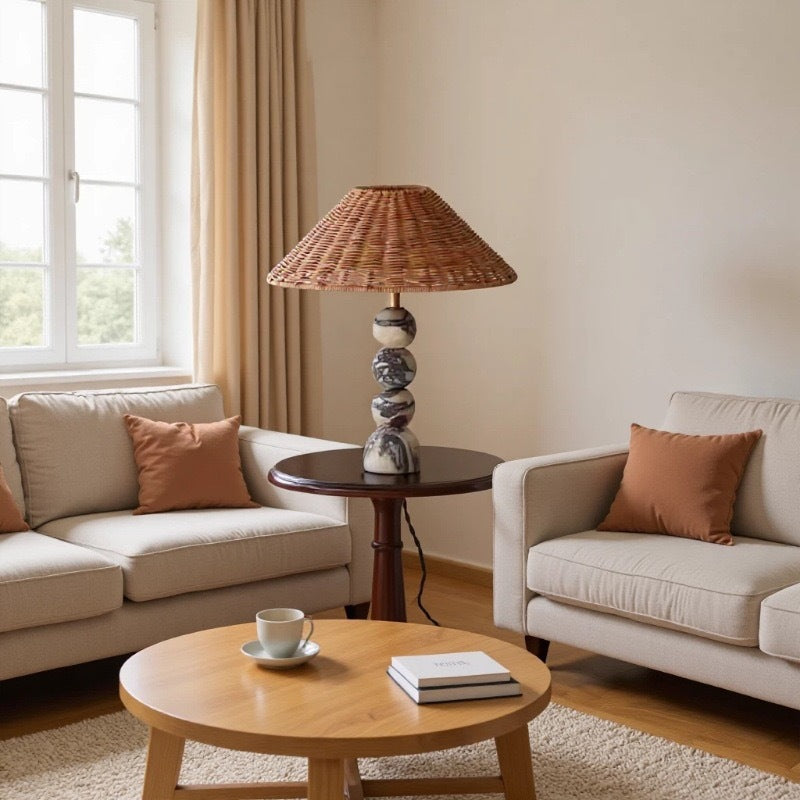 Decorative table lamp