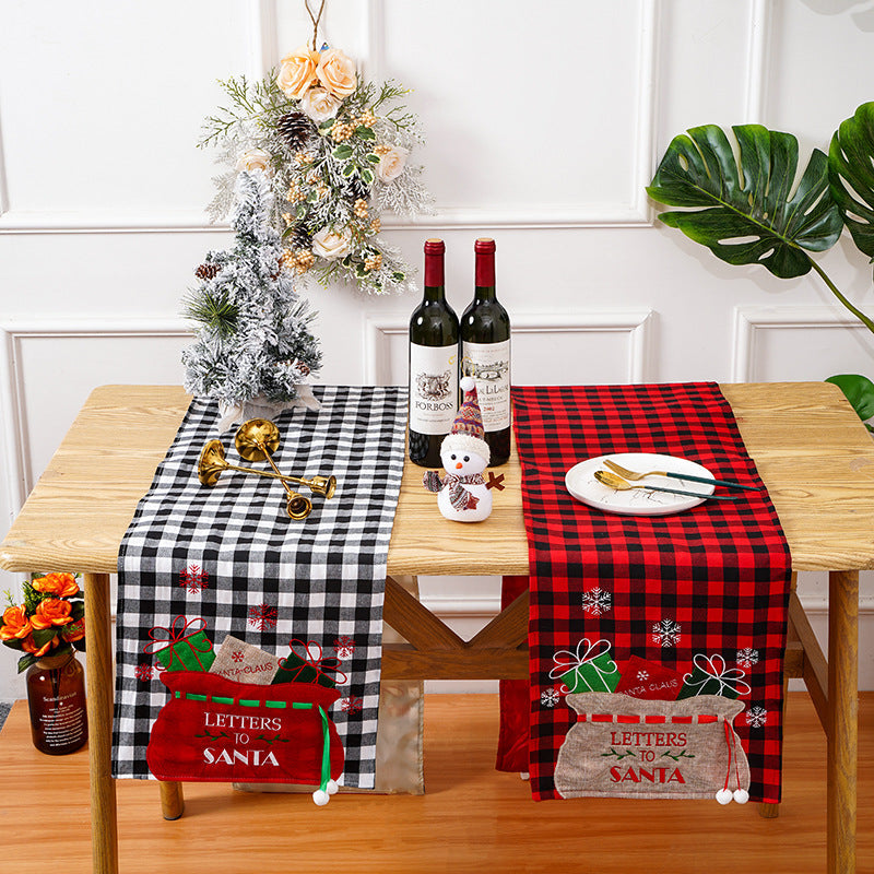 Festive Table Runner