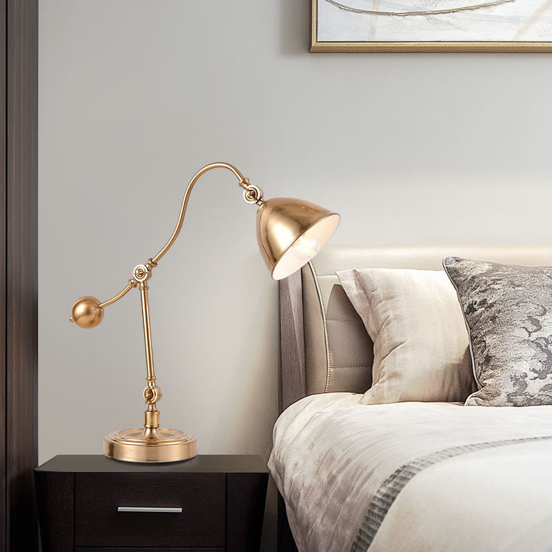 Adjustable desk lamp