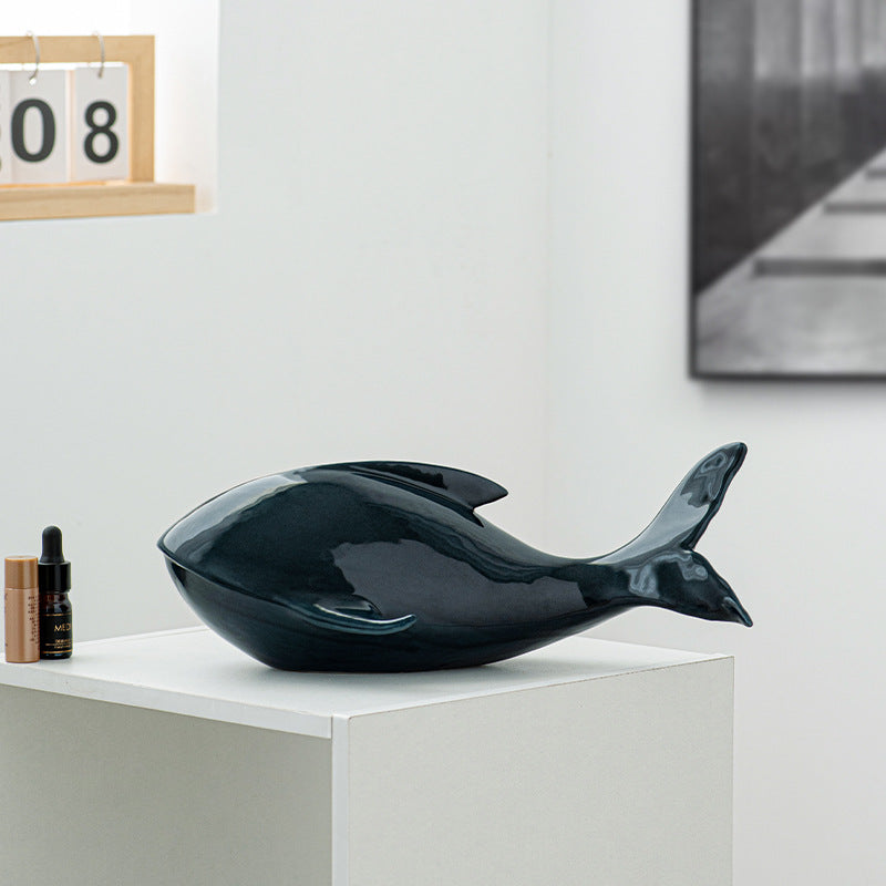 Simple and Elegant Decorative Figure