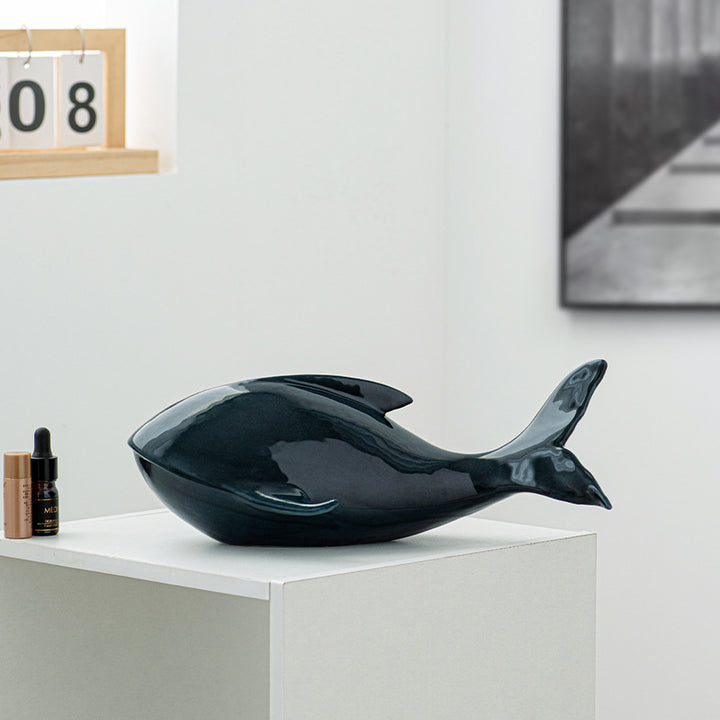 Simple and Elegant Decorative Figure