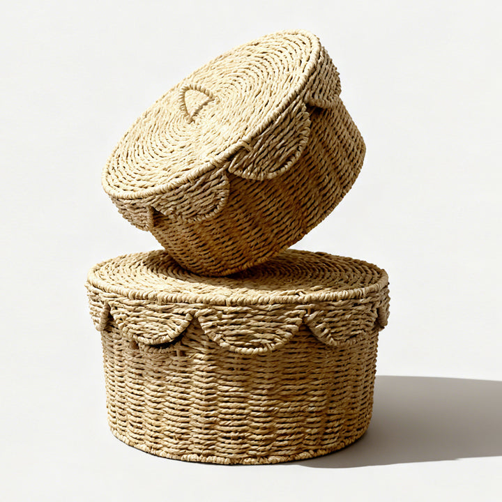 Rustic storage basket with lid