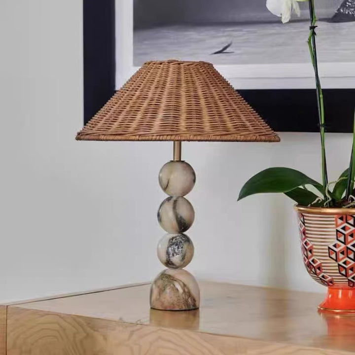Decorative table lamp