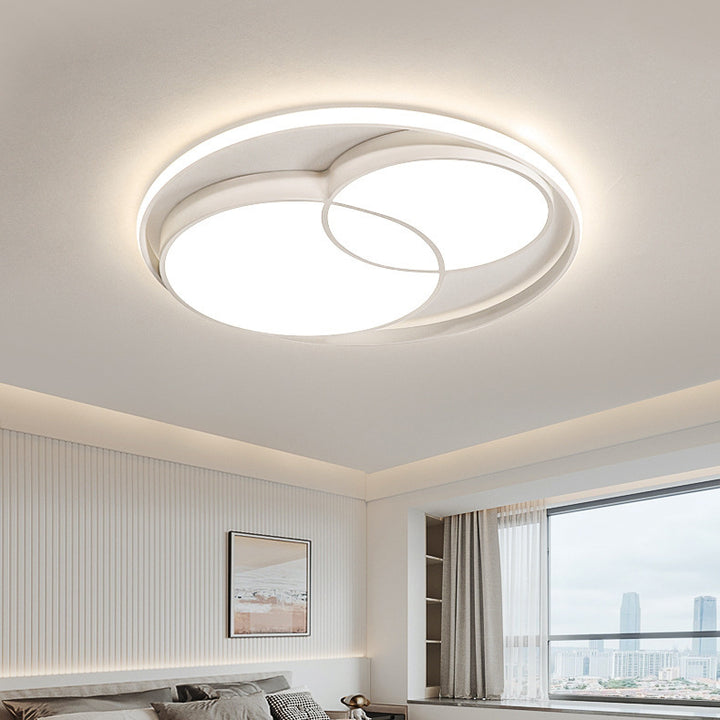 Stylish star-shaped ceiling lamp