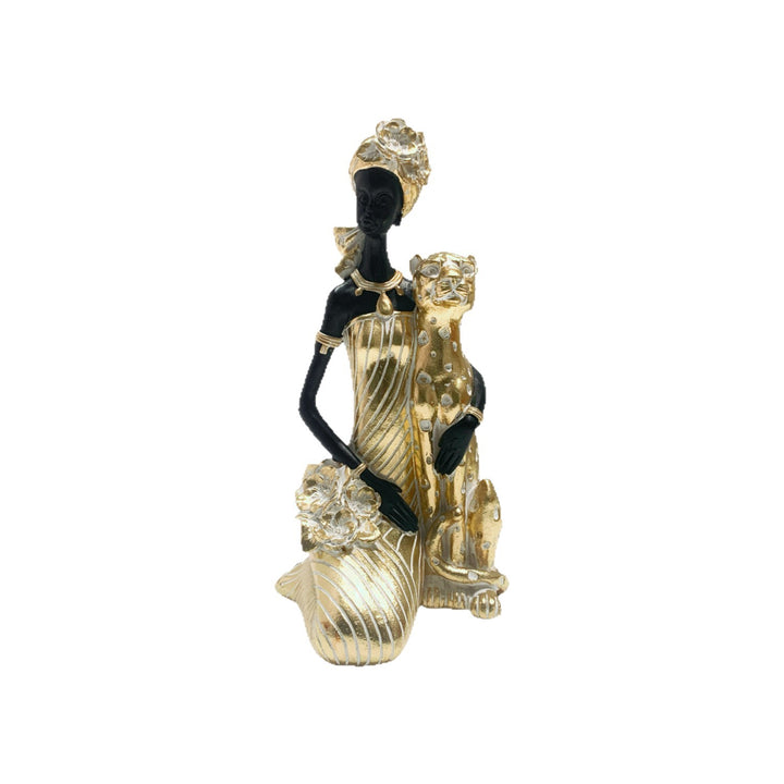 Elegant sculpture with leopard