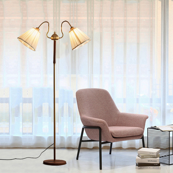 Classic two-tone floor lamp