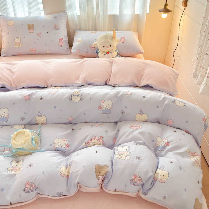 Fun Cartoon-Themed Quilt Set