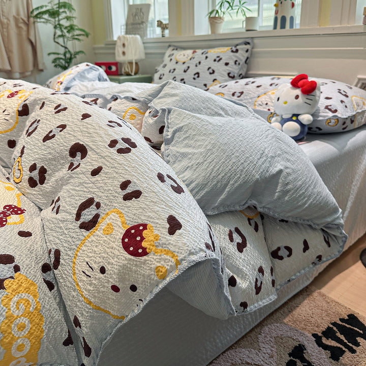 Premium Soft Heart Patterned Comforter Set