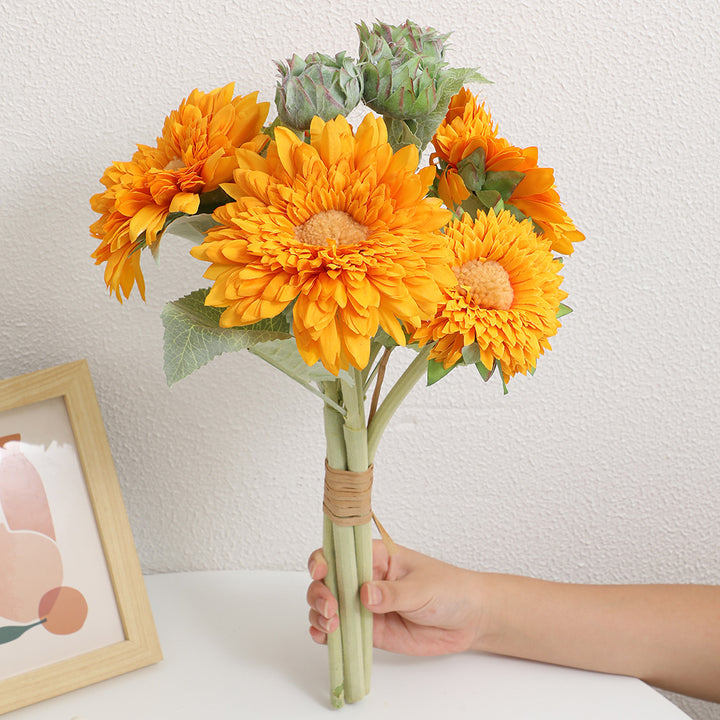 Artificial bouquet with detail-loving flowers and leaves