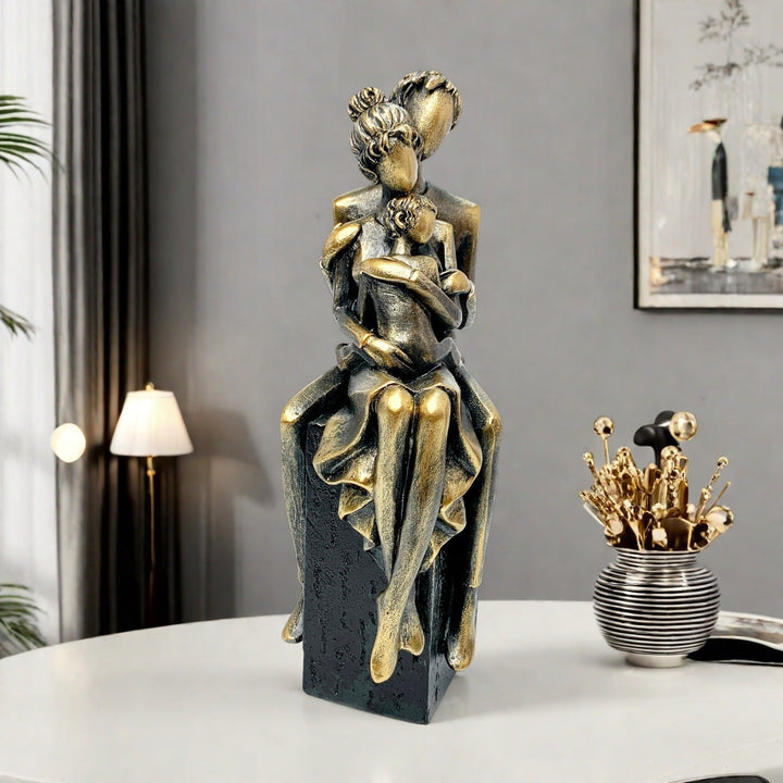 Elegant sculpture of a romantic couple