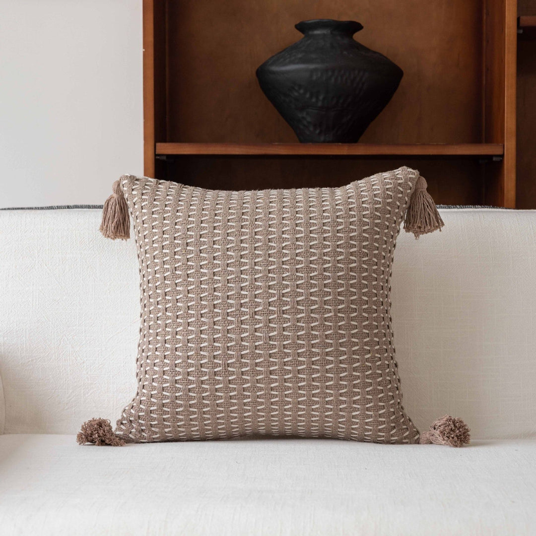 Geometric Patterned Throw Cushion