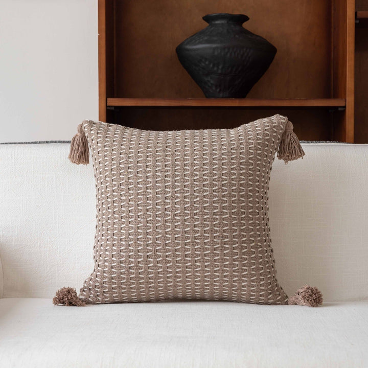 Geometric Patterned Throw Cushion