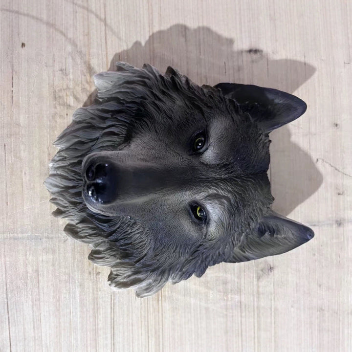 Wall decoration in animal head shape