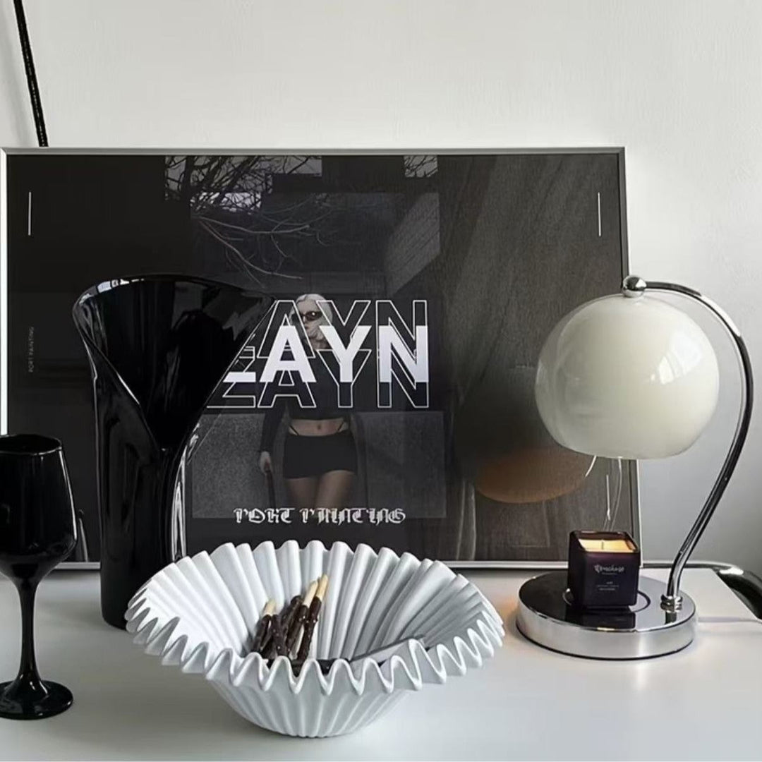Elegant and modern fruit bowl