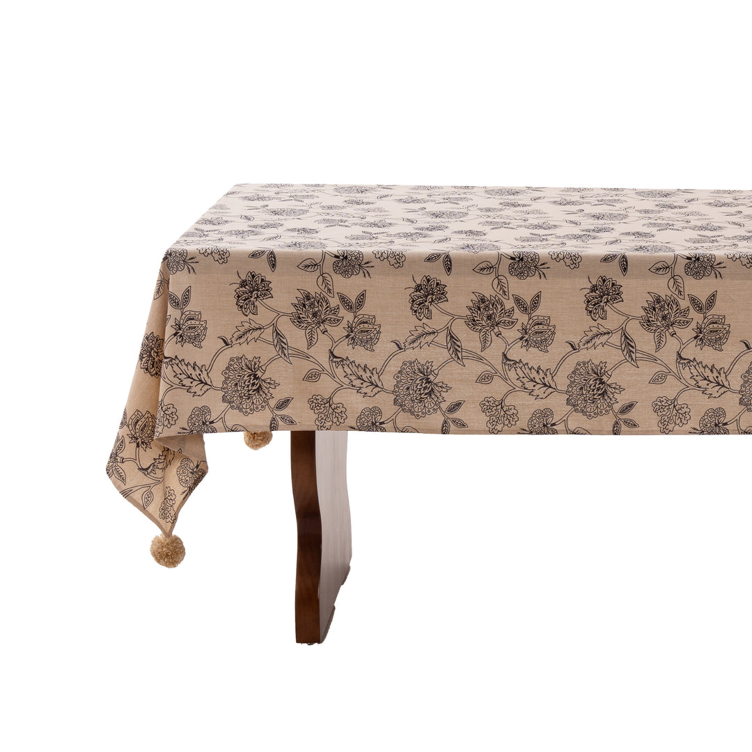 Rectangular tablecloth in linen look with pompom tassels