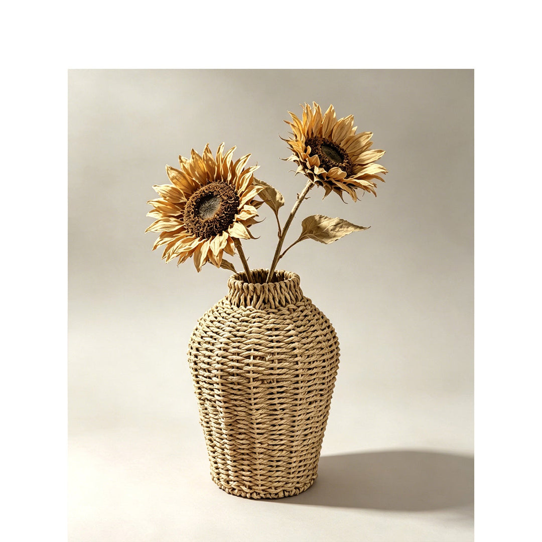 Decorative flower pot