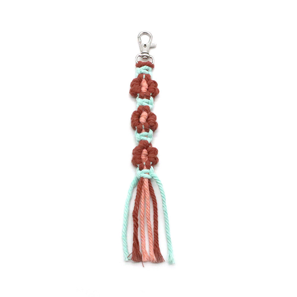 Decorative keychain made of macrame